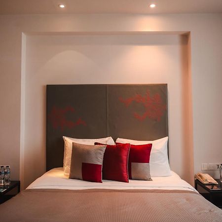 加尔各答公园酒店 外观 照片 A room at the Park