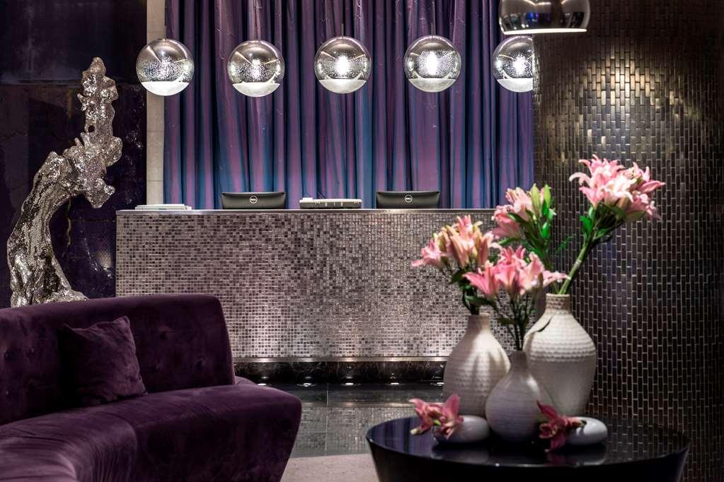 加尔各答公园酒店 外观 照片 The lobby of the Mandarin Oriental, Munich