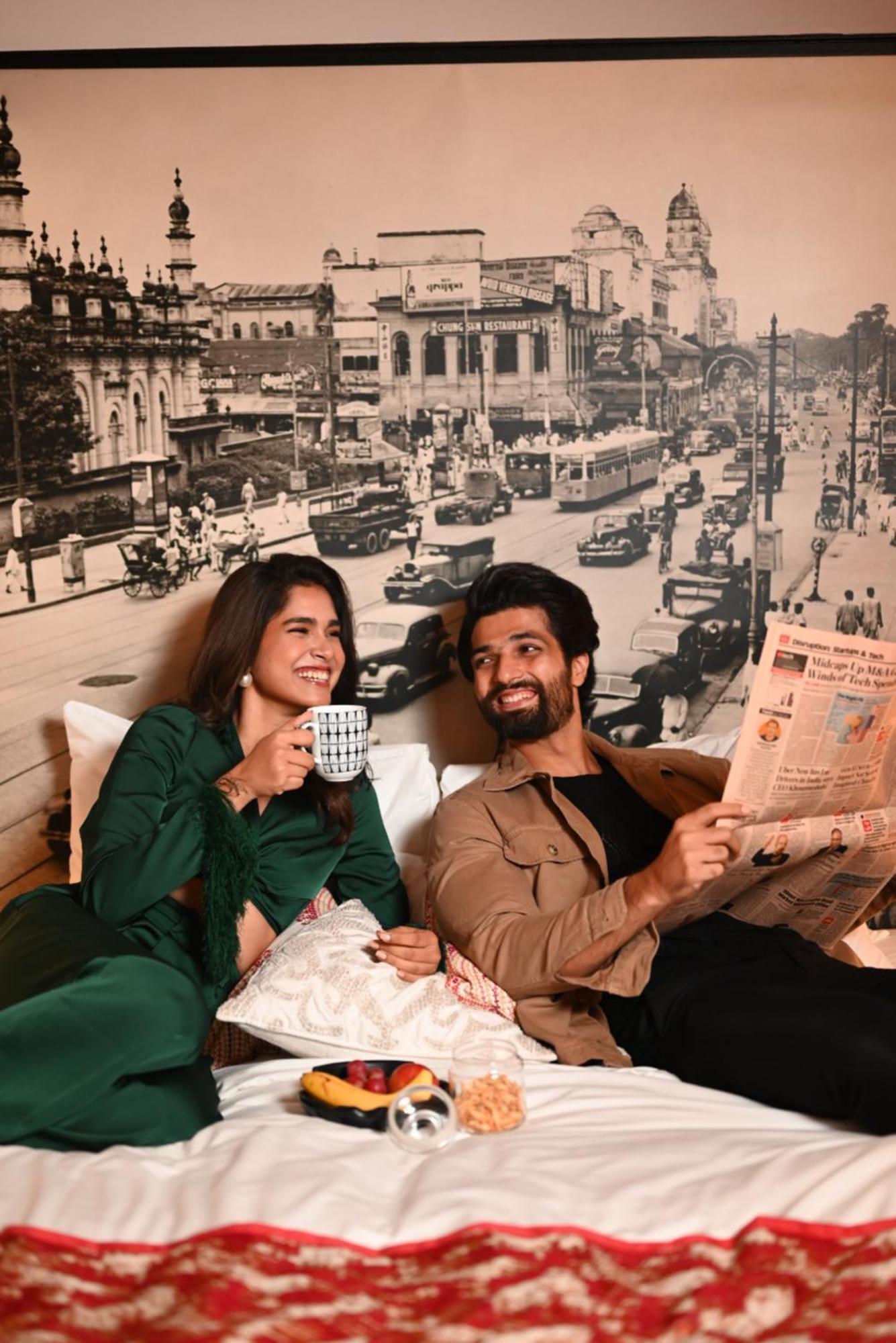 加尔各答公园酒店 外观 照片 Vijay Devarakonda and Ananya Panday in World Famous Lover